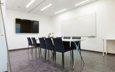 Per què triar un espai de treball compartit? Avantatges de treballar a Espais Viladekns per a emprenedors i petites empreses